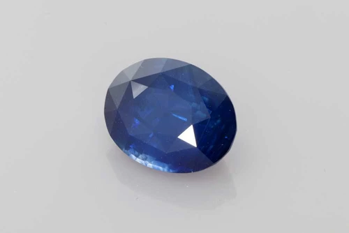 Deep Oval Blue Sapphire Gemstone – 8.52 Carat, GIA Certified