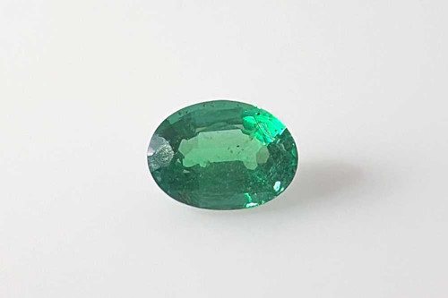 Oval Emerald Gemstone – Medium Intense Green – 1.28 Carat