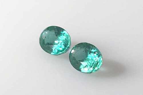 1.61 Carat Oval Emerald Gemstone, Medium Light Green, Matched Pair