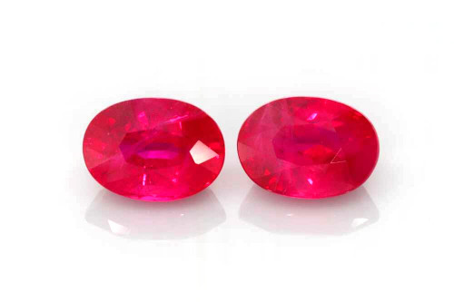 Vivid Rich Red Oval Ruby Gemstone – 2.64 Carat, GIA Certified, Matched Pair