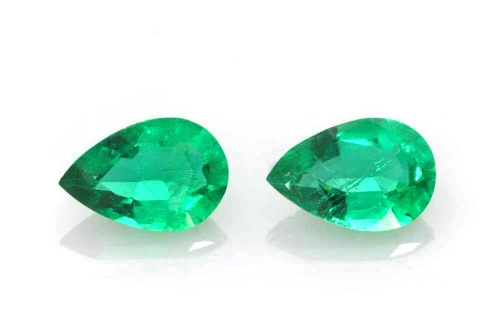 Pear Shape Emerald Gemstone, 0.66 Carat – Medium Intense Green, Matched Pair