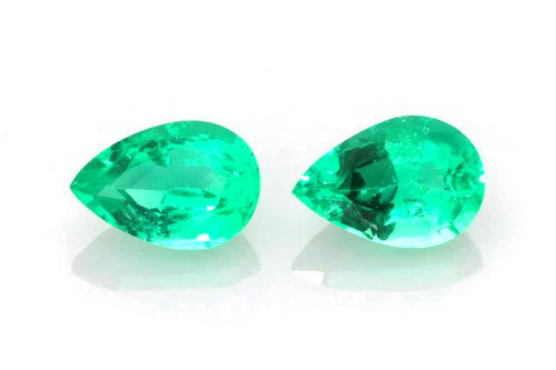 0.82 Carat Pear Shape Emerald Gemstone, Medium Intense Green, Matched Pair