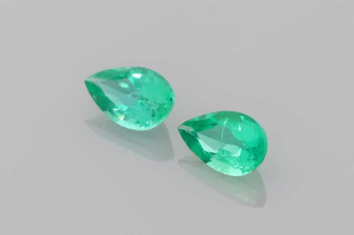 Pear Shape Emerald Gemstone – 0.37 Carat, Medium Intense Green, Matched Pair