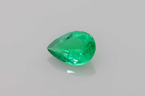 Pear Shape Emerald Gemstone – Vivid Rich Green – 0.92 Carat, GIA Certified
