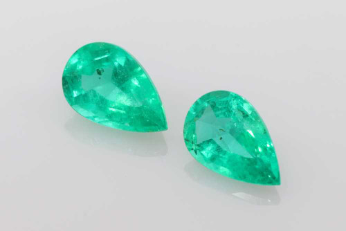 1.53 Carat Pear Shape Emerald Gemstone – Vivid Rich Green, Matched Pair