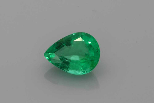 Pear Shape Emerald Gemstone – 1.39 Carat – Medium Intense Green
