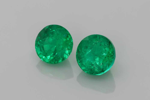 Round Emerald Gemstone, 2.19 Carat – Vivid Intense Green, Matched Pair