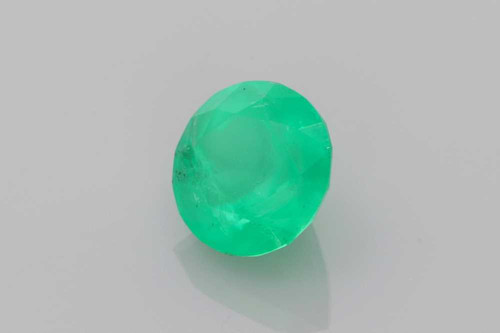 Round Emerald Gemstone – Medium Intense Green – 1.41 Carat