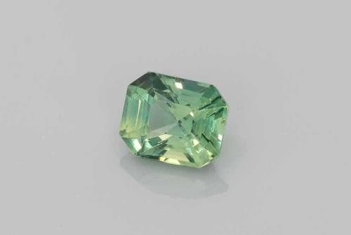 1.17 Carat Octagon Cut Green Sapphire Gemstone, Medium Light, Unheated