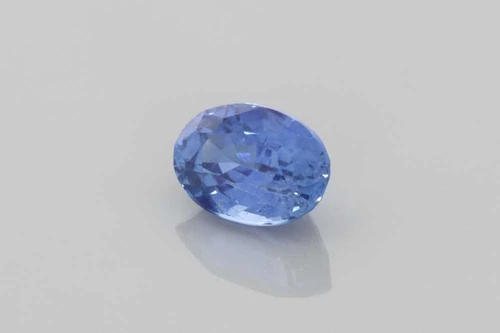 1 Carat Oval Blue Sapphire Gemstone – Medium Light