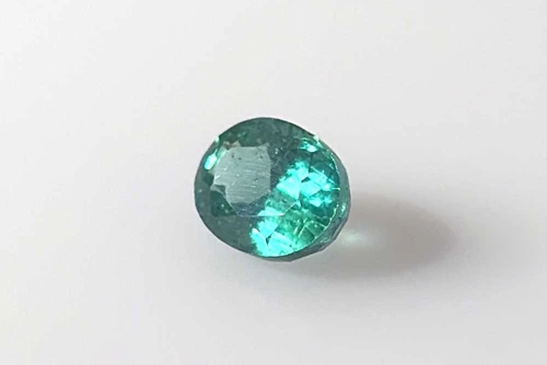 1.53 Carat Oval Emerald Gemstone, Medium Light Green