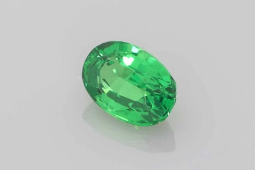 Vivid Rich Green Oval Tsavorite Gemstone – 1.07 Carat, Unheated
