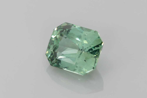 Octagon Green Sapphire Gemstone 2.6 Carat Medium Light