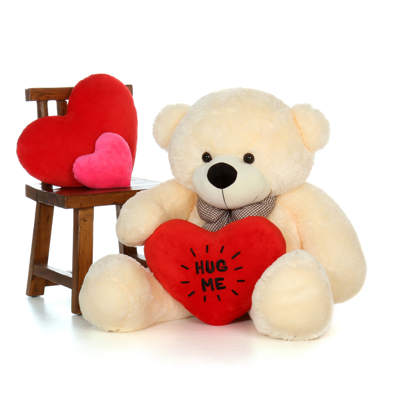 giant valentines day teddy bear