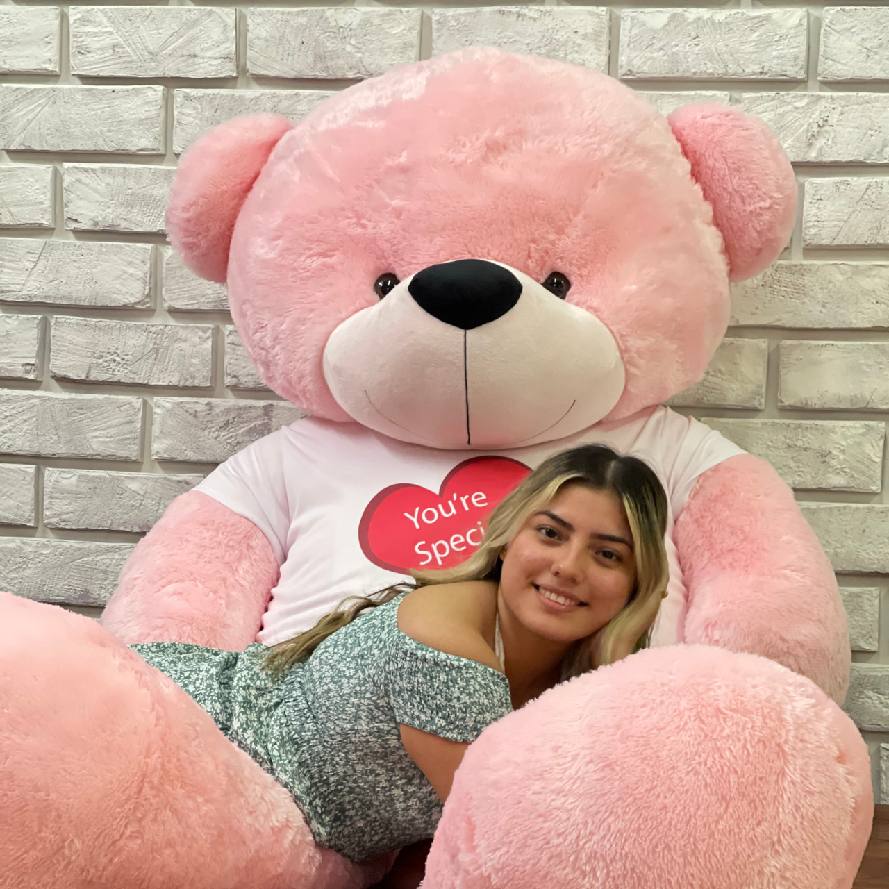 Gift a 4ft fluffy teddy bear delivered at any location in Delhi, Gurgaon,  Noida, NCR | Delhi NCR