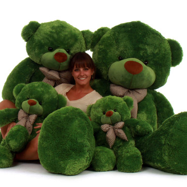 Green Lucky Cuddles Family portrait