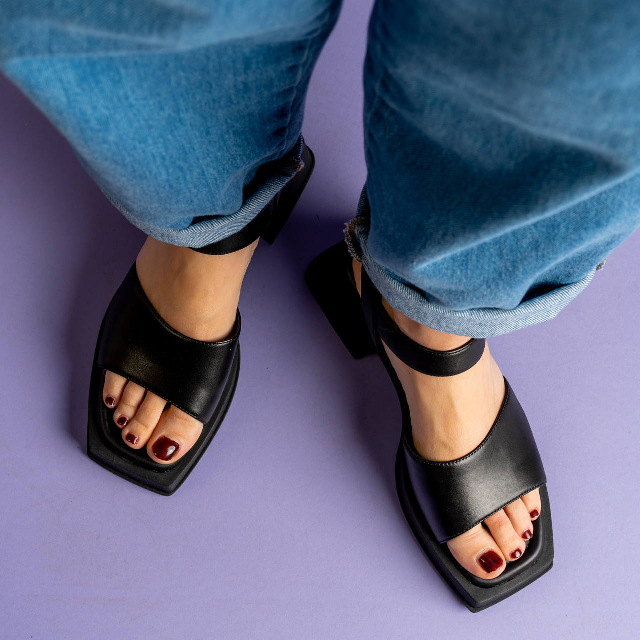 Sandali neri punta quadrata -  - Le Conturbanti Concept Store