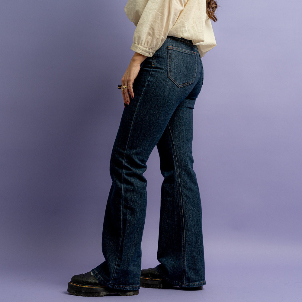 Jeans a zampa blu scuro -  - Le Conturbanti Concept Store