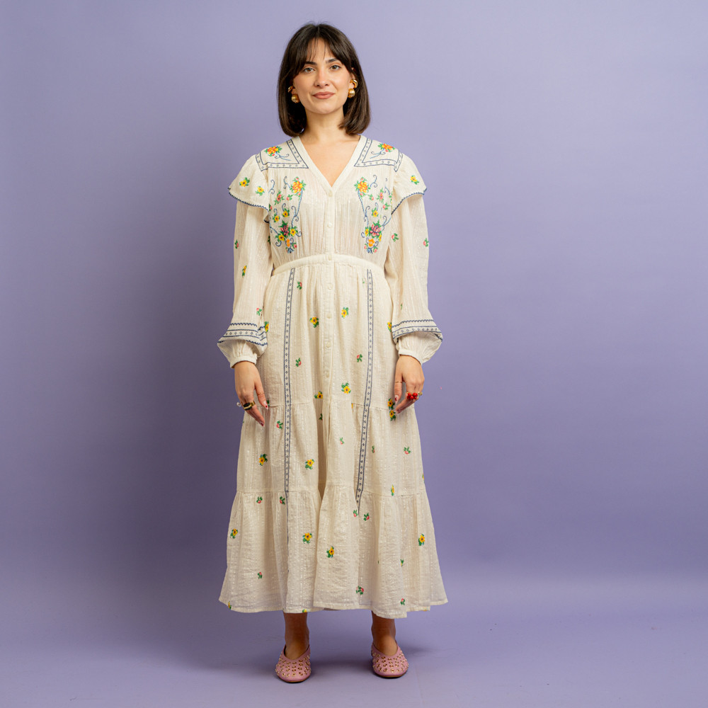Abito lungo bianco con ricami -  - Le Conturbanti Concept Store