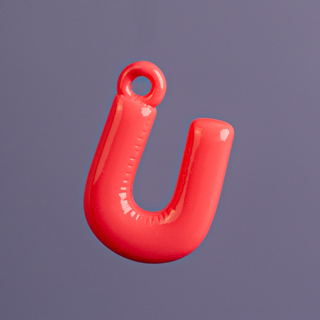 Charm lettere colorate 2.0 - U fucsia - Le Conturbanti Concept Store