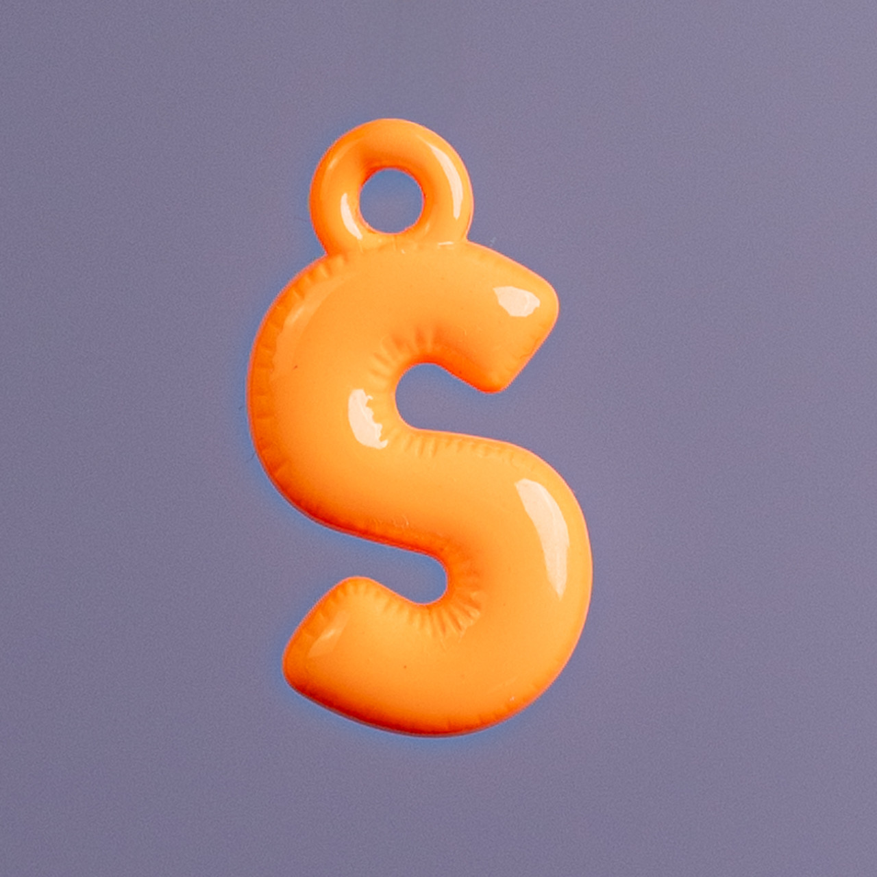 Charm lettere colorate 2.0 - S arancione - Le Conturbanti Concept Store