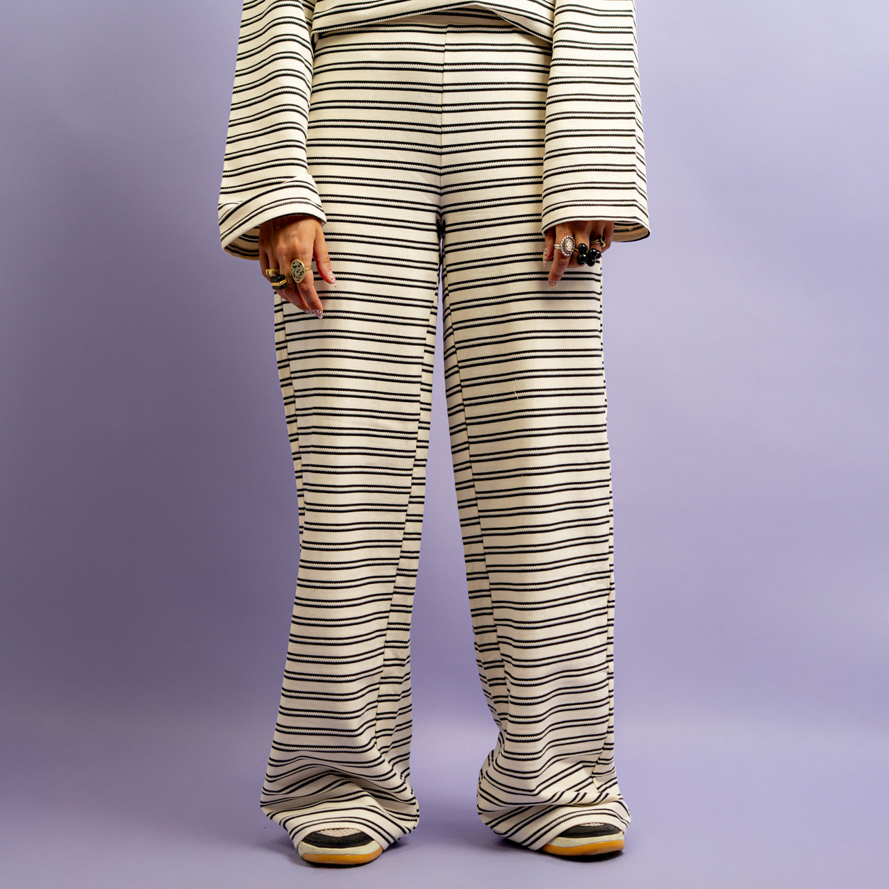 Pantaloni bianchi a righe nere -  - Le Conturbanti Concept Store