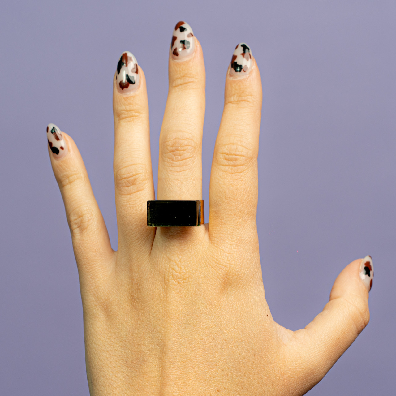 Anello rettangolo piccolo nero -  - Le Conturbanti Concept Store