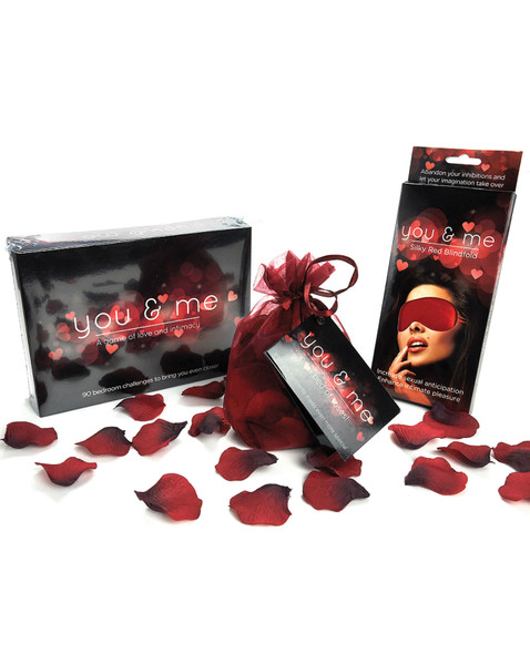 You & Me Intimacy Game & Gift Set: Contains romance game, rose petals and blindfold