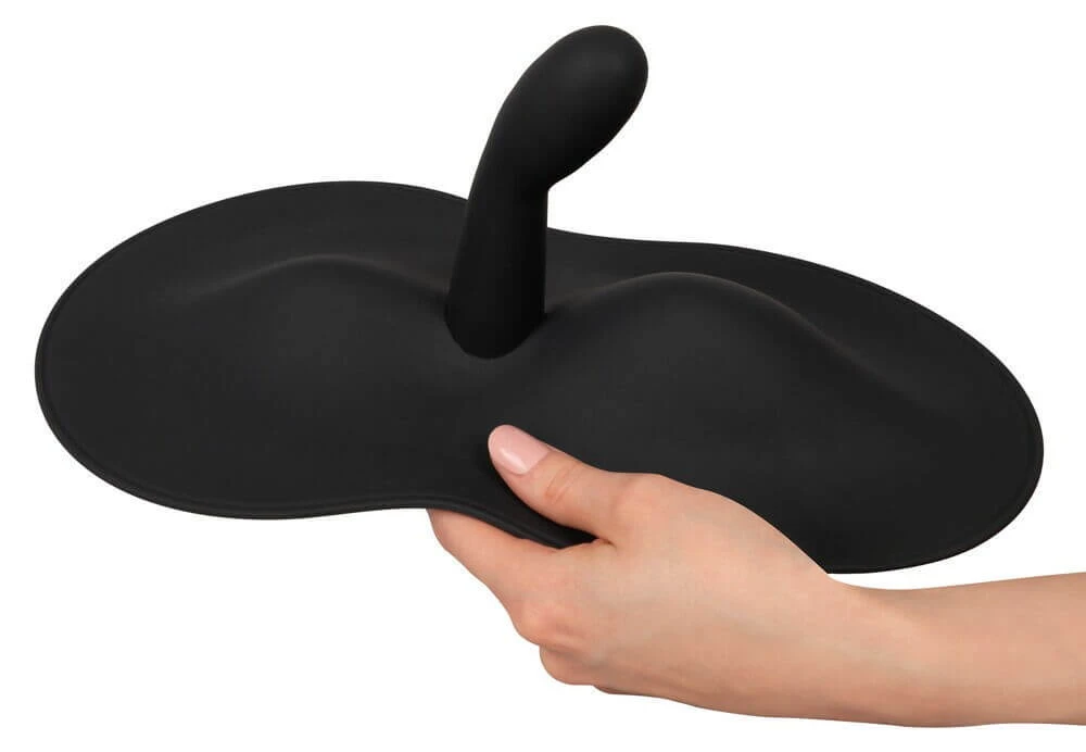 Black silicone vibrating grinder