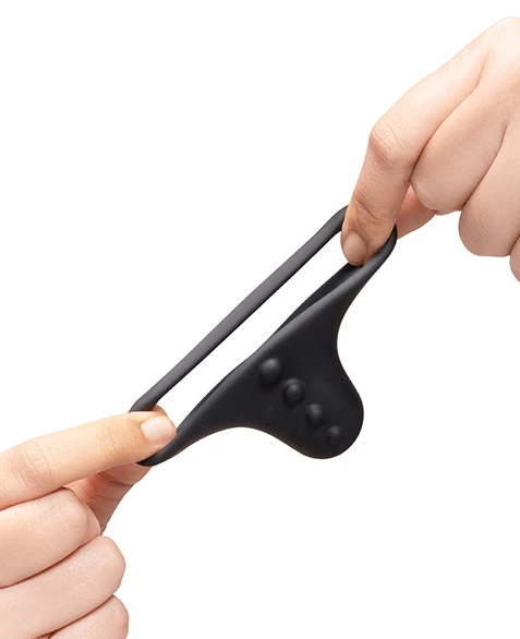 Flex Ring Shaft shown in hand, demonstrating the stretchy fit