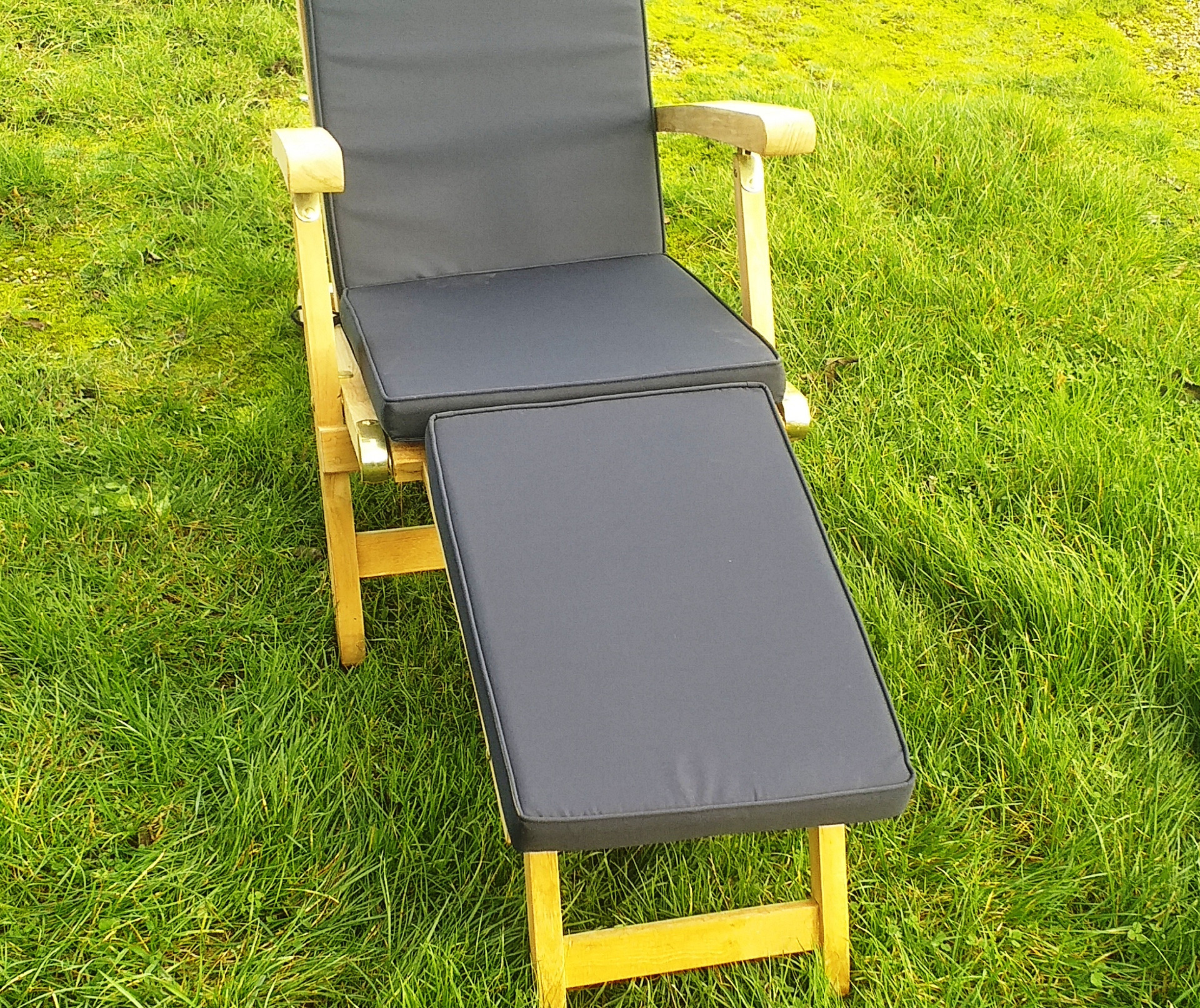 Classic Teak Steamer Chair Premium Quality & Comfort