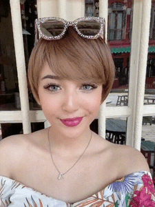 81s honey brown short wig 81s honey brown short wig