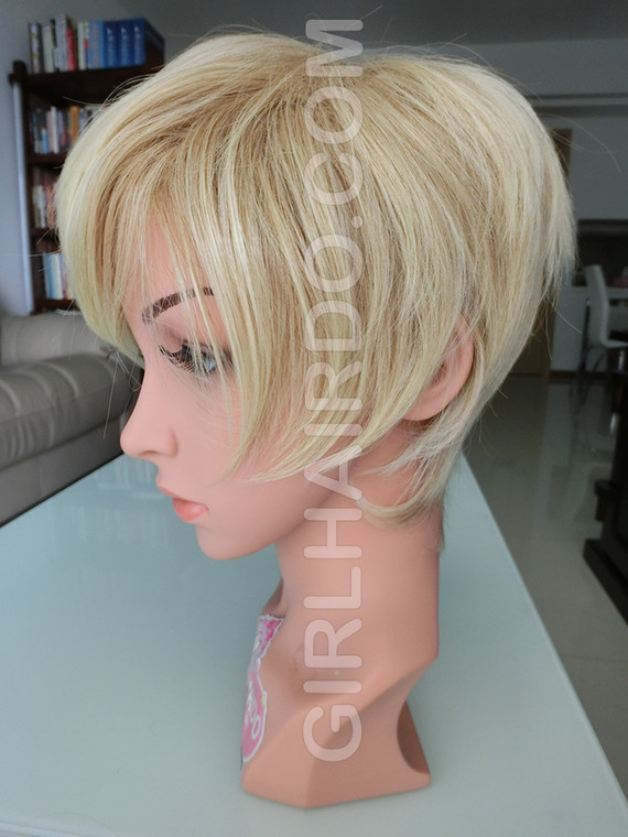 #8069 Short Bob Wig ( Various colours )