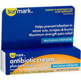 Sunmark Antibiotic Cream Plus Pain Relief - 0.5 oz