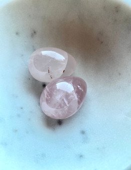 Rose Quartz Yoni Egg (small)