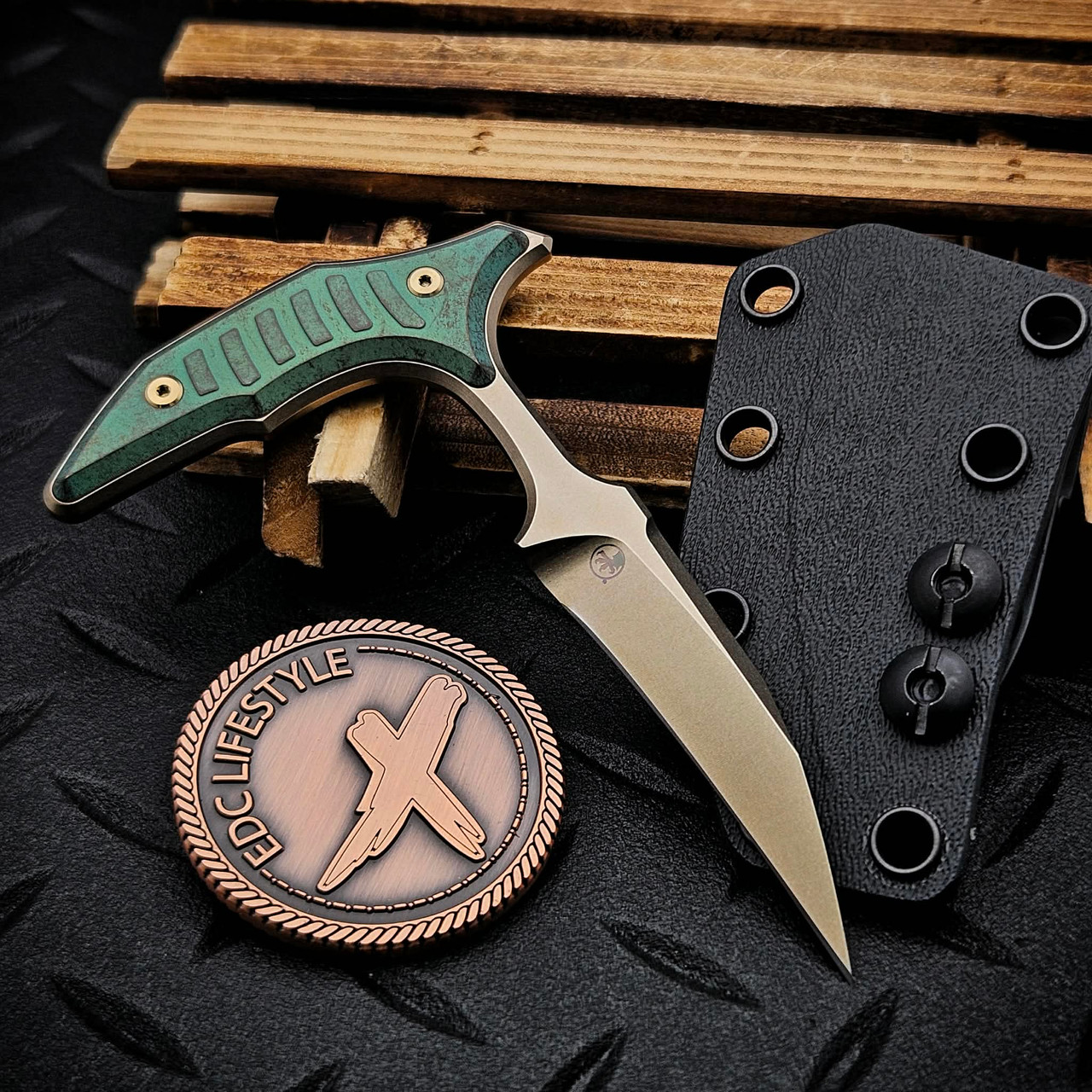 Microtech/Bastinelli Bee 218-13MS1 Bee Push Dagger Bronzed Antique ...