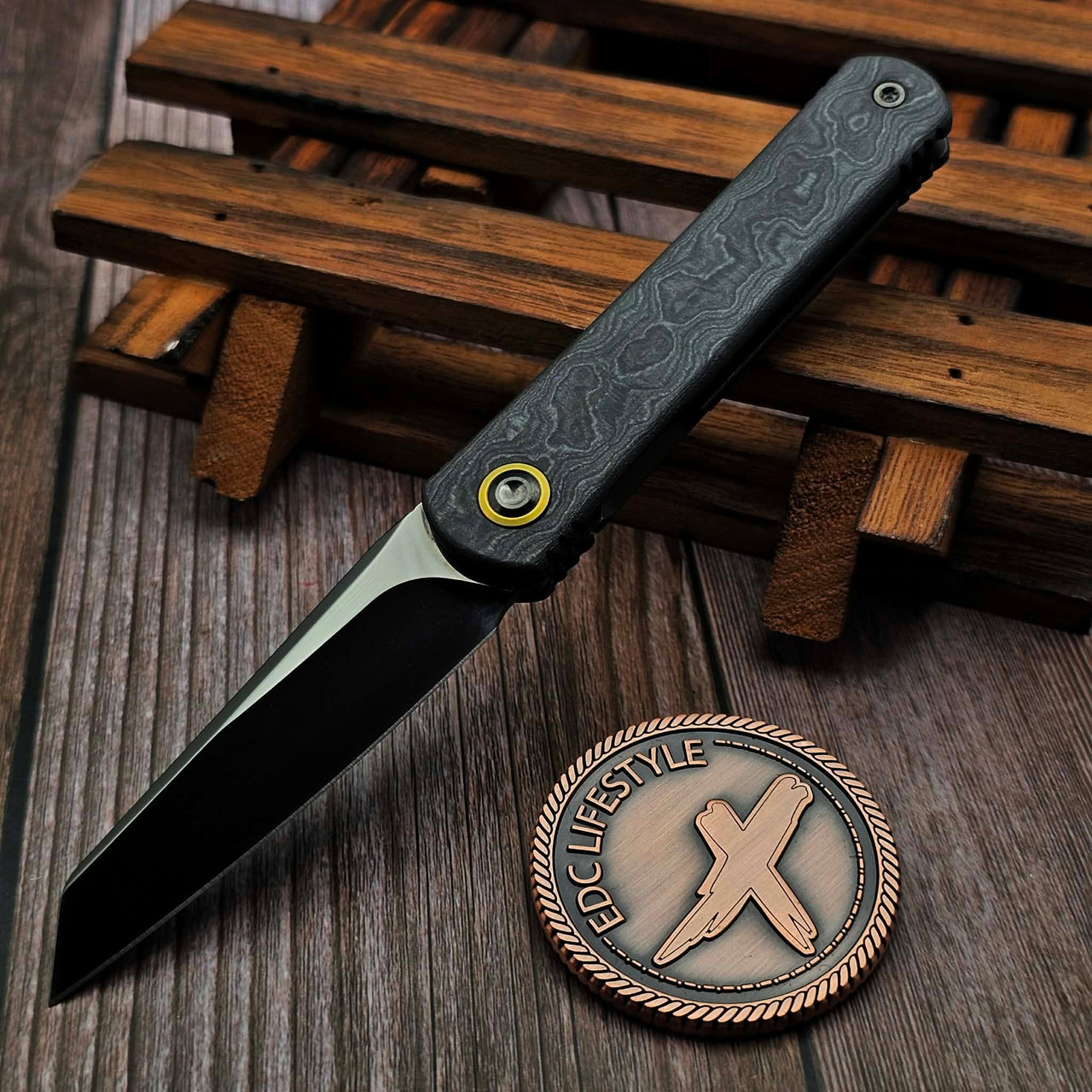 Kizer Knives Feist 3 | CPM S90V + Polished DLC Ultra | Titanium
