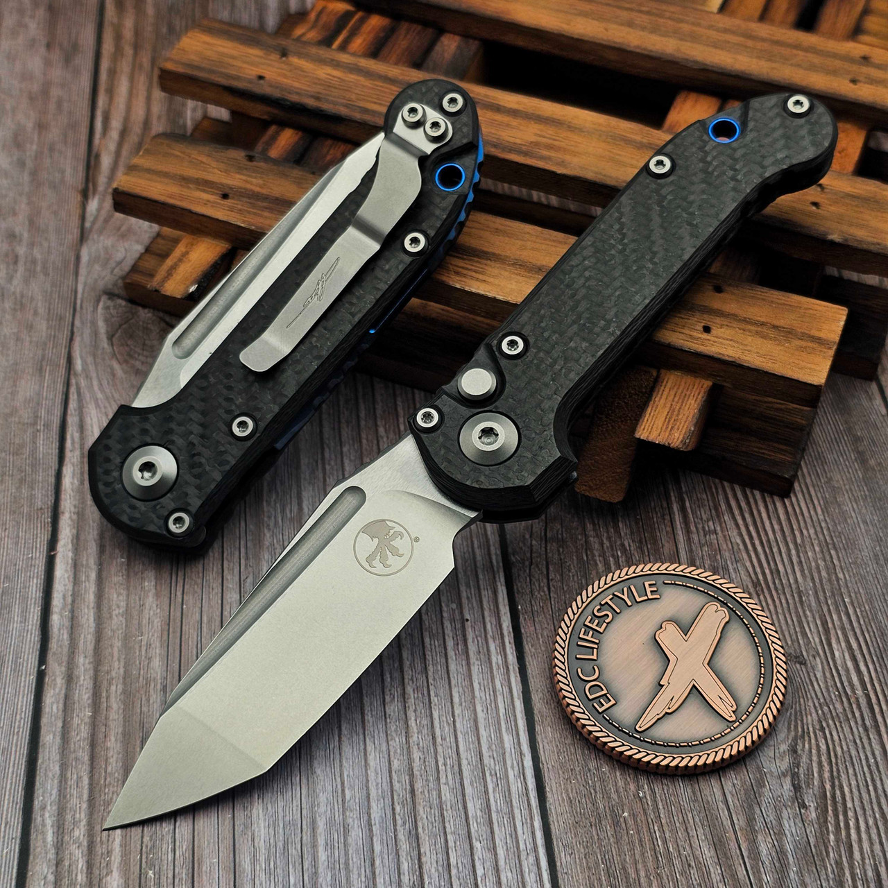 Microtech LUDT Carbon Fiber T/E Stonewash Blue Ti Accent 1136-10MS14