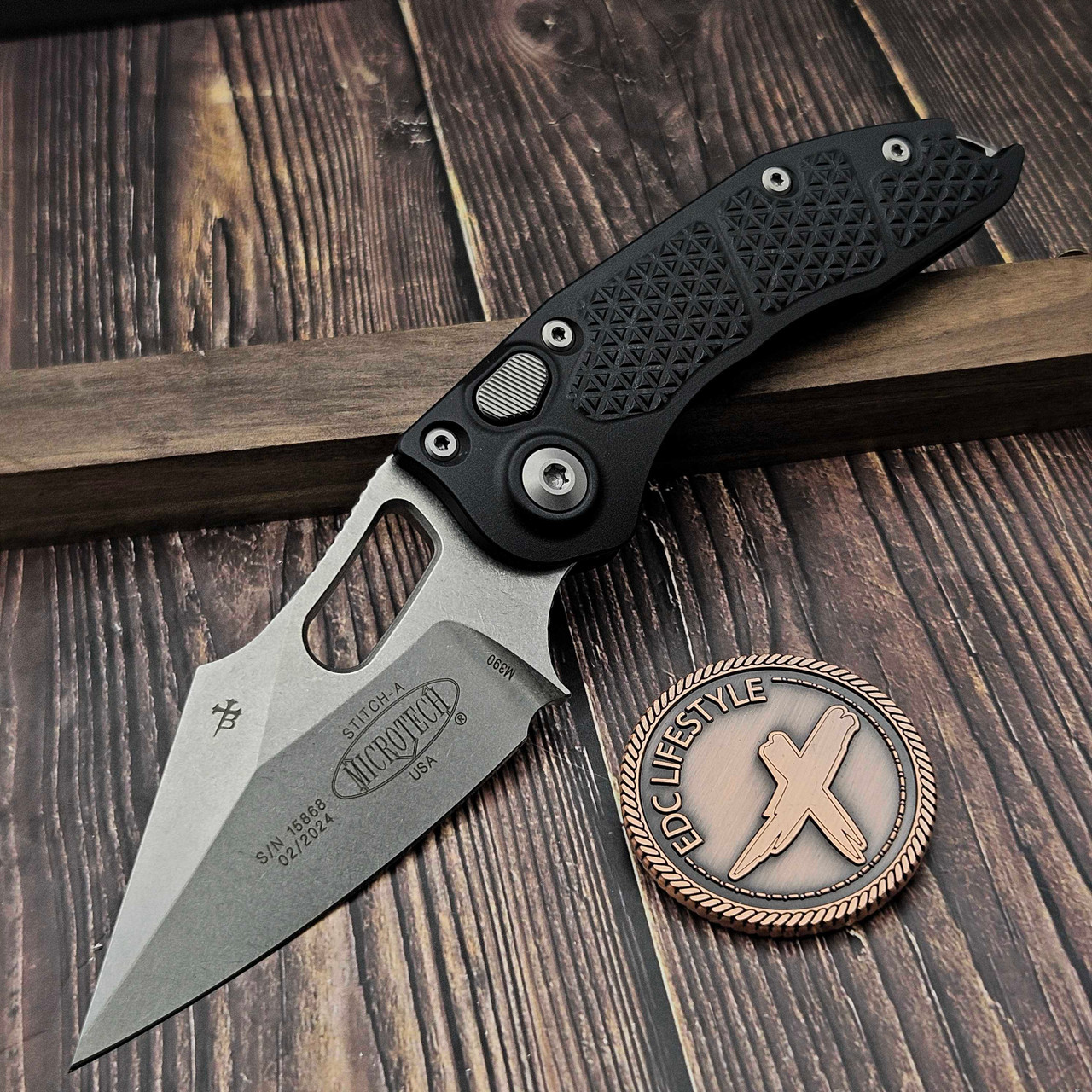 Microtech Stitch Auto Black S/E Stonewash 169-10 - Preowned S/N 15868