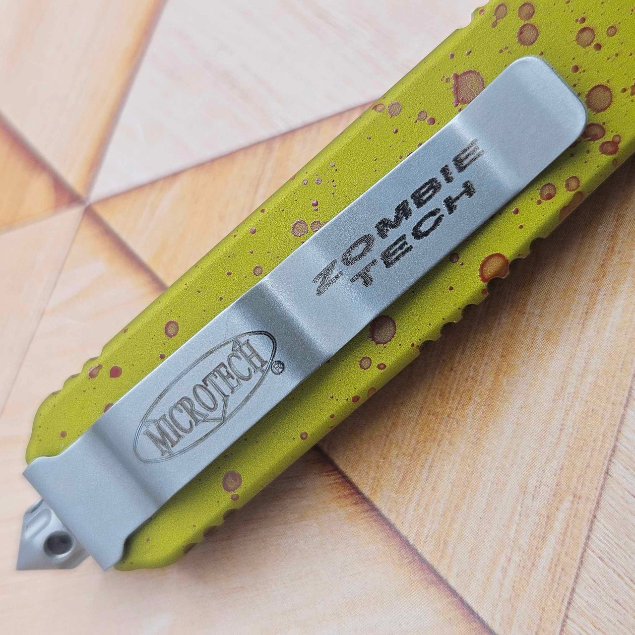 Microtech Ultratech 122-7Z Zombietech D/E Bead Blast Standard - Preowned