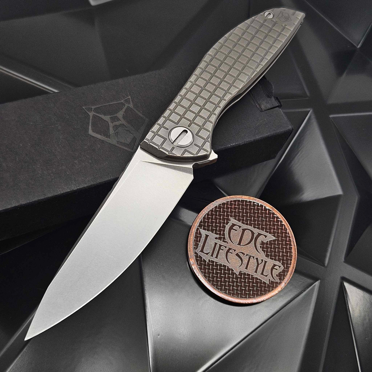 ☆MONOROW☆ Angleback Etop Shirogorov Knives NeOn Zero FP Monkey Edge FRAG M390 - Preowned