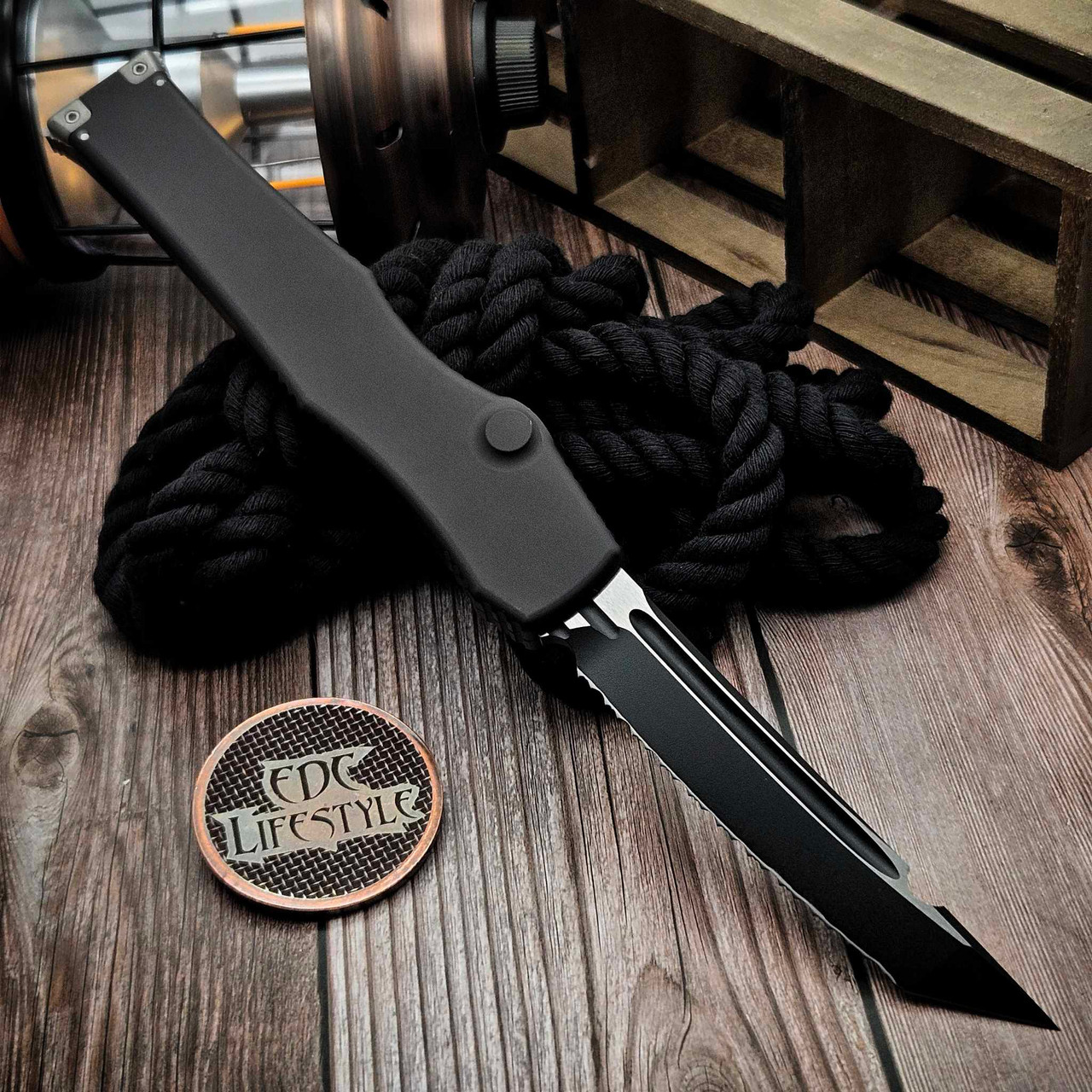 Microtech Knives Halo VI T/E Black Standard Full Serrated 250-3 - Preowned