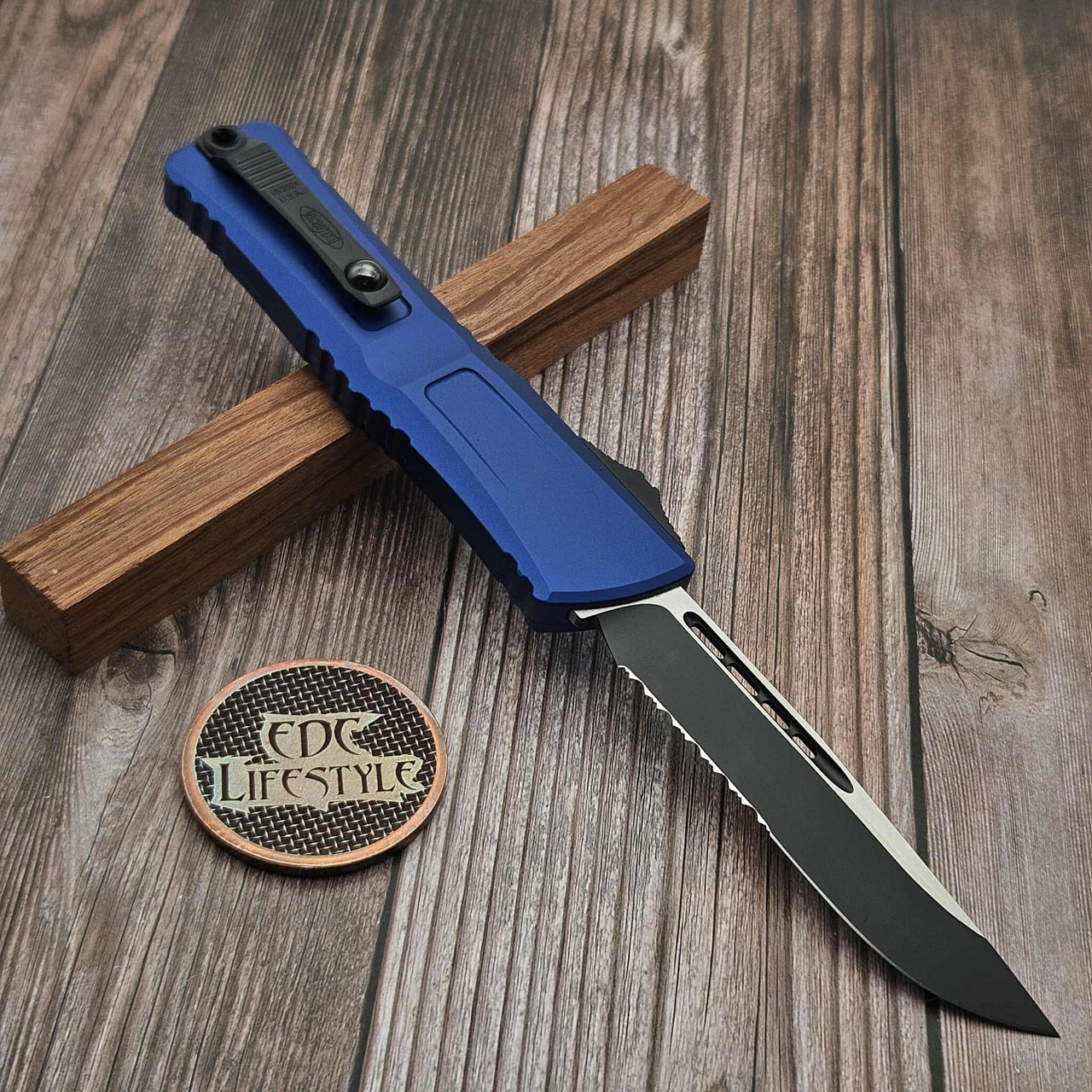 Microtech Combat Troodon S/E Navy Blue Partial Serrated 1143-2NA - Preowned