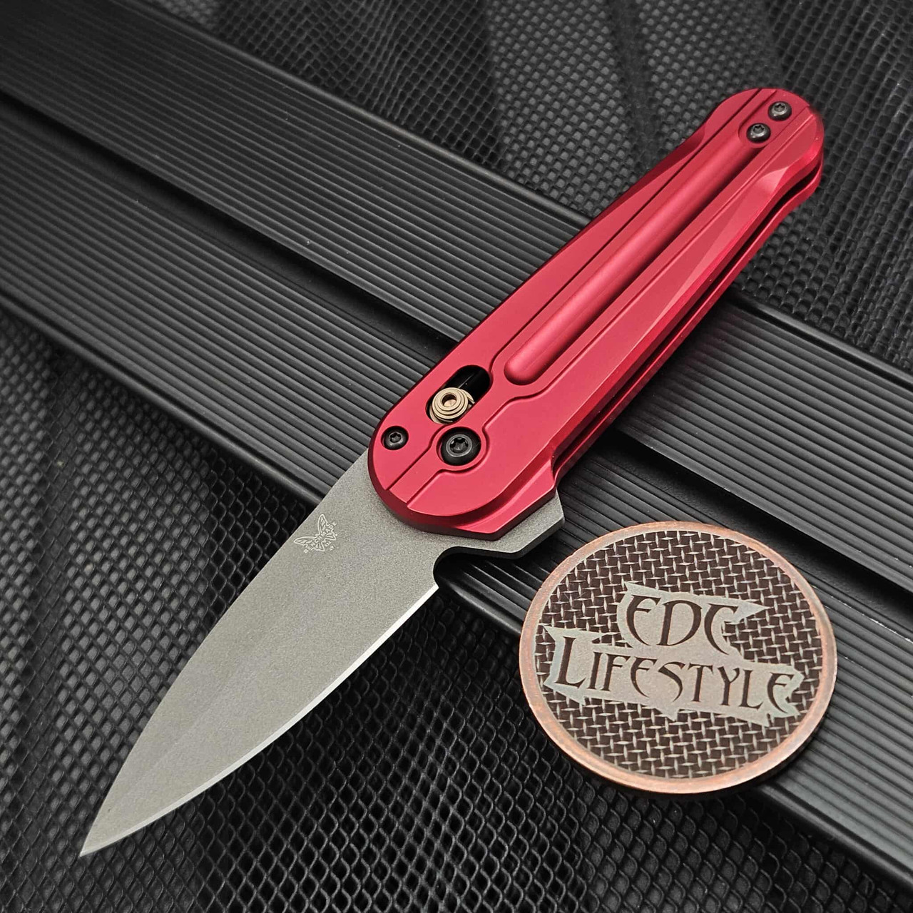 1Benchmade Lowden Phoenix Red Aluminum AXIS Lock 2.79