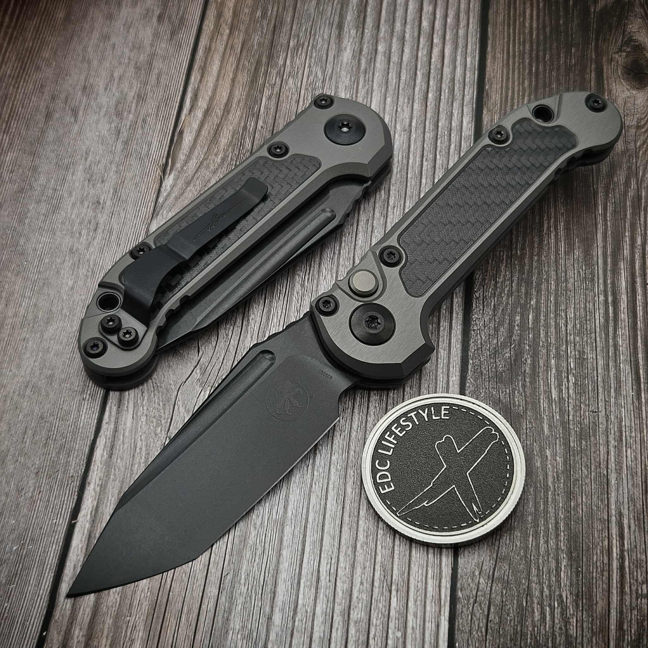 Microtech LUDT Gen III 1136-1DLCTNCCFIS Natural Clear DLC Carbon