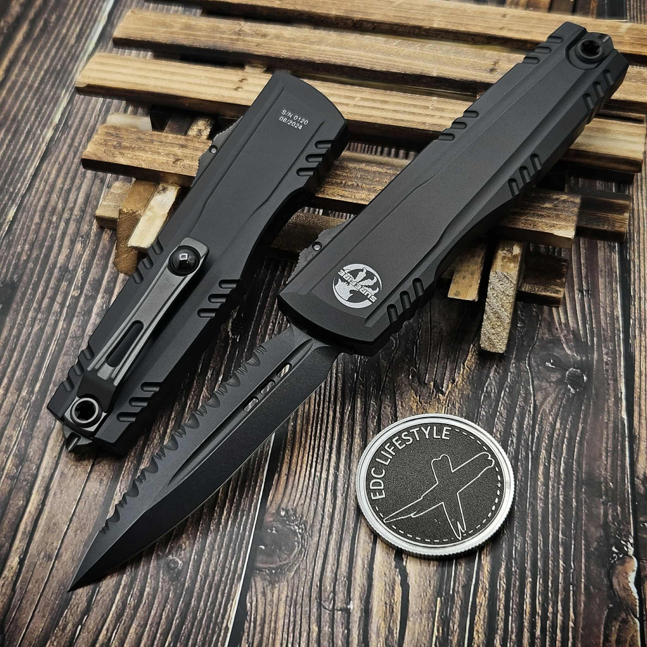Microtech Knives Surefire DLC Luminary D/E Full Serrated ZBP 1270