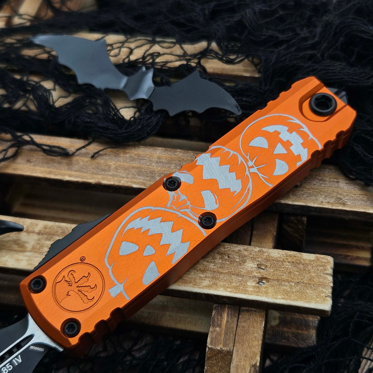 Microtech UTX-85 Gen IV Jack-o'Lantern Bats D/E 3.10