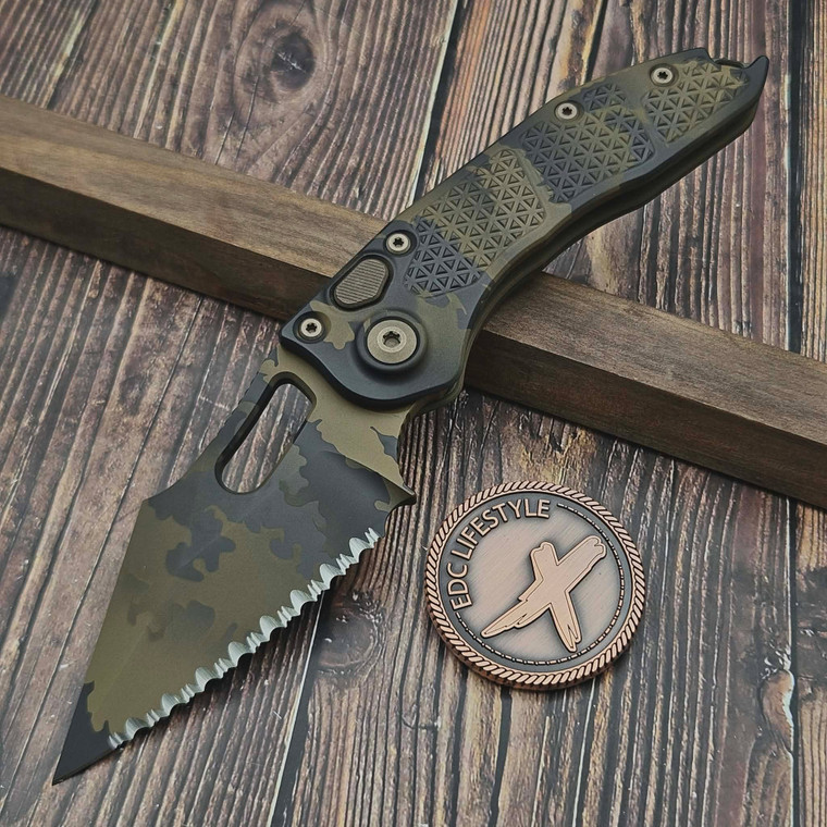 Microtech Stitch Auto Coyote Camo S/E Full Serrated 169-3CCS S/N 099 - Preowned