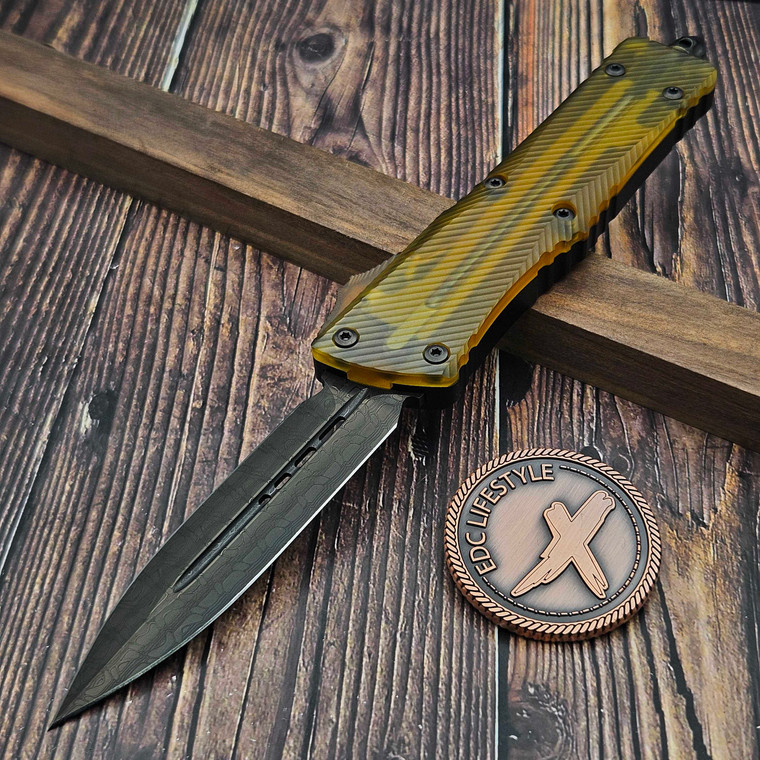 Microtech Combat Troodon D/E DLC Damascus 142-16DLCTULS S/N 011- Preowned
