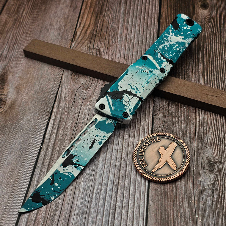 Microtech Combat Troodon Gen III Turquoise/White Black Splatter 4" S/E Turquoise/White Black Splatter 1143-1TQWHBKSPLS - Preowned S5